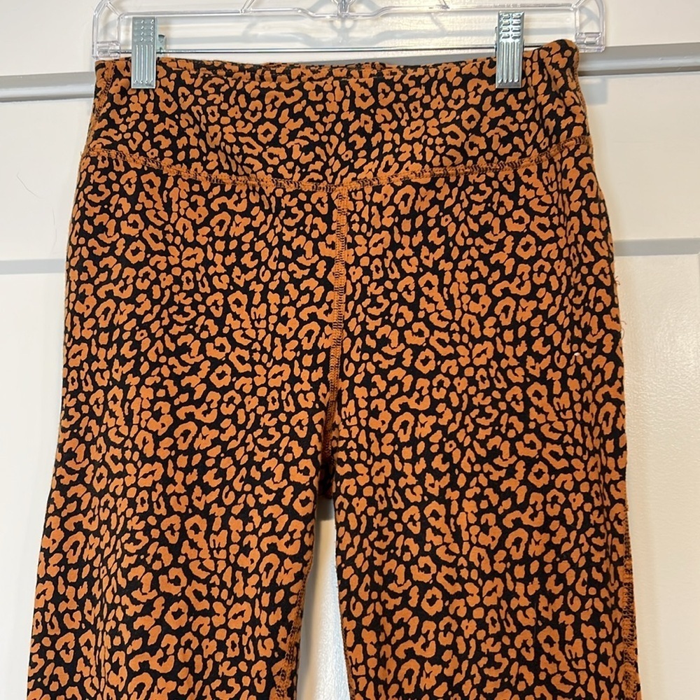 J. Crew Weekend brown and Black Animal Print Leggings size medium. - Picture 2 of 8